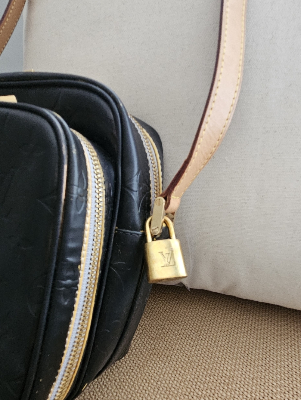 Louis Vuitton Black on Black Embosssed Wooster Crossbody Bag 🖤 - Picture 13 of 15